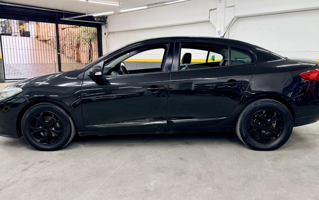 imagem-https://www.socarrao.com.br/sc-vehicle-images-prod/3521309/1788632095947-c79c180b3d88478d8da7a0c7f85785f1_1786646038777.jpg