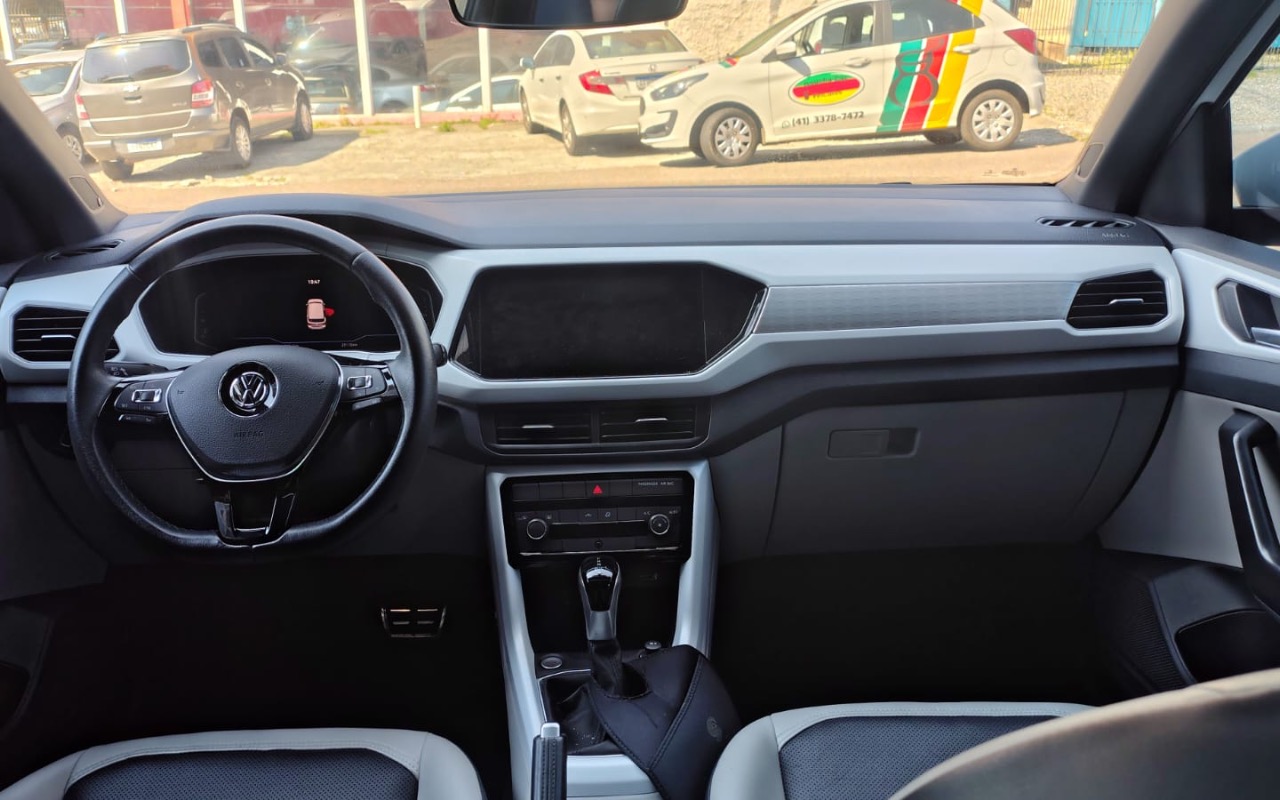 imagem-https://www.socarrao.com.br/sc-vehicle-images-prod/3521317/1788010374694-NWVmNWMxY2ItOGUzYi00OTVjLWE3MTItYjY1OWMxODdlZjA3LmpwZWc.jpeg