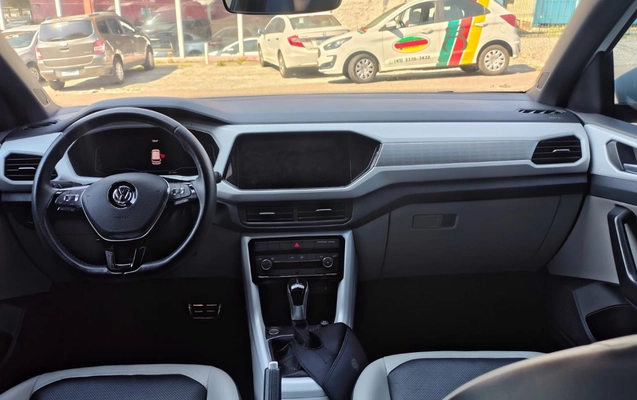 imagem-https://www.socarrao.com.br/sc-vehicle-images-prod/3521317/1788010374694-NWVmNWMxY2ItOGUzYi00OTVjLWE3MTItYjY1OWMxODdlZjA3LmpwZWc.jpeg