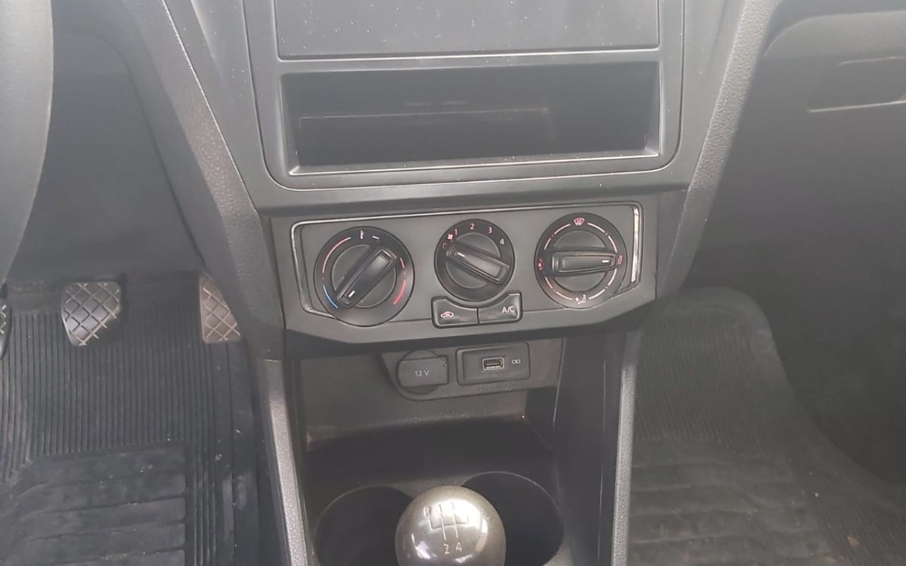 imagem-https://www.socarrao.com.br/sc-vehicle-images-prod/3521318/1788010295089-V2hhdHNBcHAgSW1hZ2UgMjAyNi0wOC0yOCBhdCAxNi40MC40MSAoMikuanBlZw.jpeg