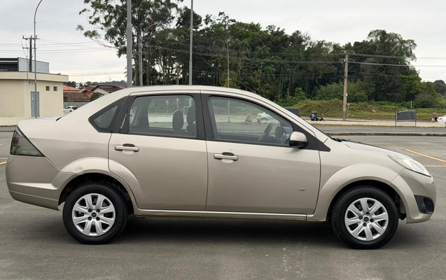 imagem-https://www.socarrao.com.br/sc-vehicle-images-prod/3521335/1788010792435-003_1c7fef2577815f6ed526e780e9b14c59.jpeg
