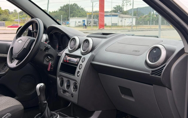 imagem-https://www.socarrao.com.br/sc-vehicle-images-prod/3521335/1788010792454-003_27c6eade20809a1131bb2708996aa740.jpeg