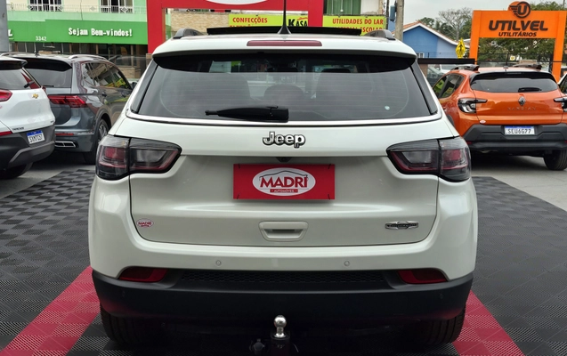 imagem-https://www.socarrao.com.br/sc-vehicle-images-prod/3521336/1788180905012-003_9d9e8bd77dd073aed66cfdbada741e50.jpg