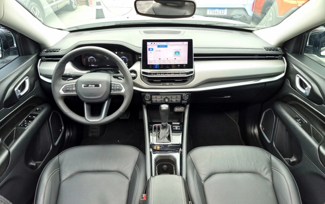 imagem-https://www.socarrao.com.br/sc-vehicle-images-prod/3521336/1788180905024-003_a6b60a41e90d00995e4df36f6f5d30aa.jpg