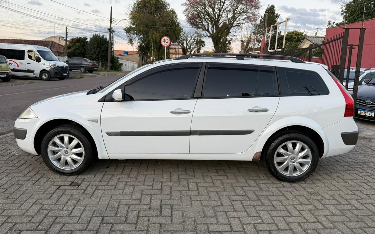 imagem-https://www.socarrao.com.br/sc-vehicle-images-prod/3521339/1788010940620-V2hhdHNBcHAgSW1hZ2UgMjAyNi0wOC0yNyBhdCAxOS40My4zMSAoMSkuanBlZw.jpeg