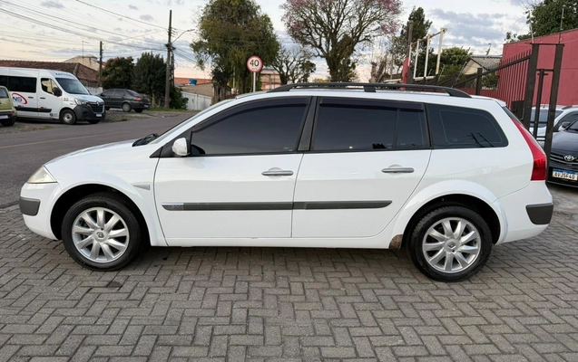 imagem-https://www.socarrao.com.br/sc-vehicle-images-prod/3521339/1788010940620-V2hhdHNBcHAgSW1hZ2UgMjAyNi0wOC0yNyBhdCAxOS40My4zMSAoMSkuanBlZw.jpeg