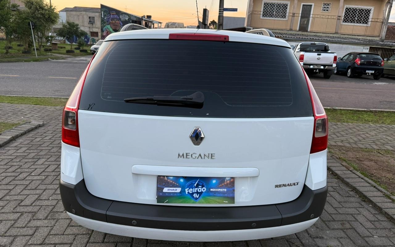 imagem-https://www.socarrao.com.br/sc-vehicle-images-prod/3521339/1788010940777-V2hhdHNBcHAgSW1hZ2UgMjAyNi0wOC0yNyBhdCAxOS40My4zMiAoMSkuanBlZw.jpeg