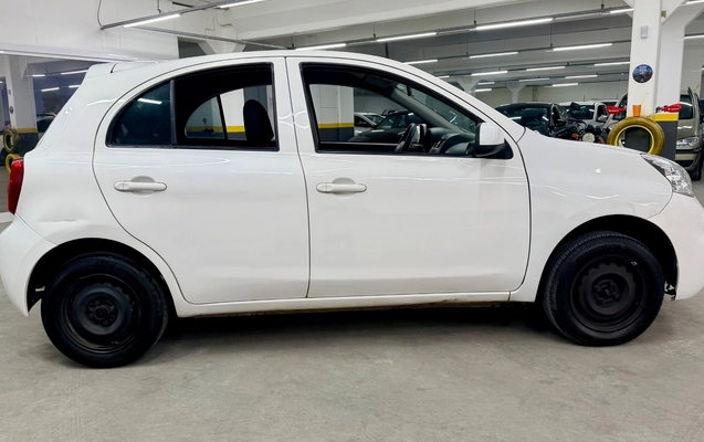 imagem-https://www.socarrao.com.br/sc-vehicle-images-prod/3521340/1788631006863-5741aaf4d22c4fb0818ada6d762c4fbf_1787744346312.jpg