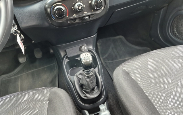 imagem-https://www.socarrao.com.br/sc-vehicle-images-prod/3521347/1788011109843-003_878c44ed9ce6acd06bb318a80beaed29.jpg
