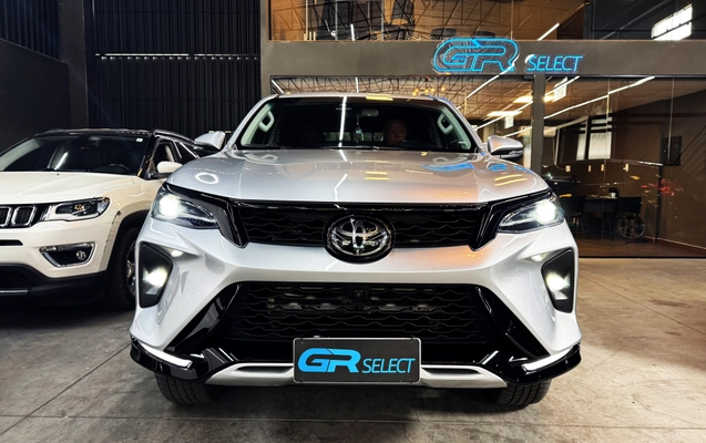 imagem-https://www.socarrao.com.br/sc-vehicle-images-prod/3521359/1788011558801-003_23c8760340fad1b985f15c73e088dbaa.jpg