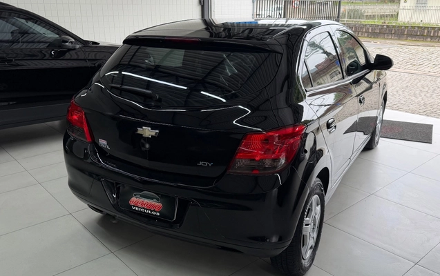 imagem-https://www.socarrao.com.br/sc-vehicle-images-prod/3521360/1788011571947-SU1HXzMzNjcuanBlZw.jpeg