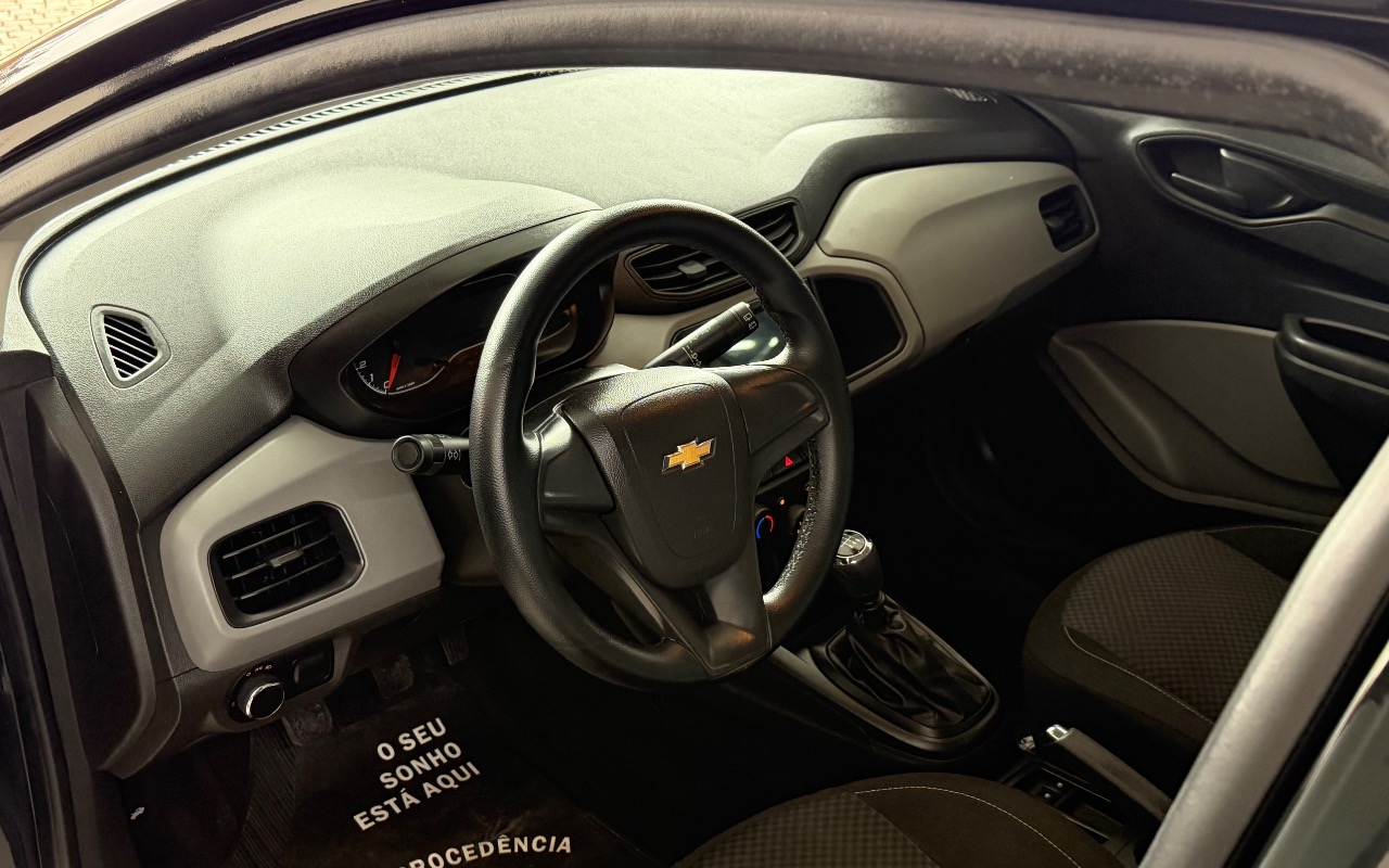 imagem-https://www.socarrao.com.br/sc-vehicle-images-prod/3521360/1788011572188-SU1HXzMzNjUuanBlZw.jpeg