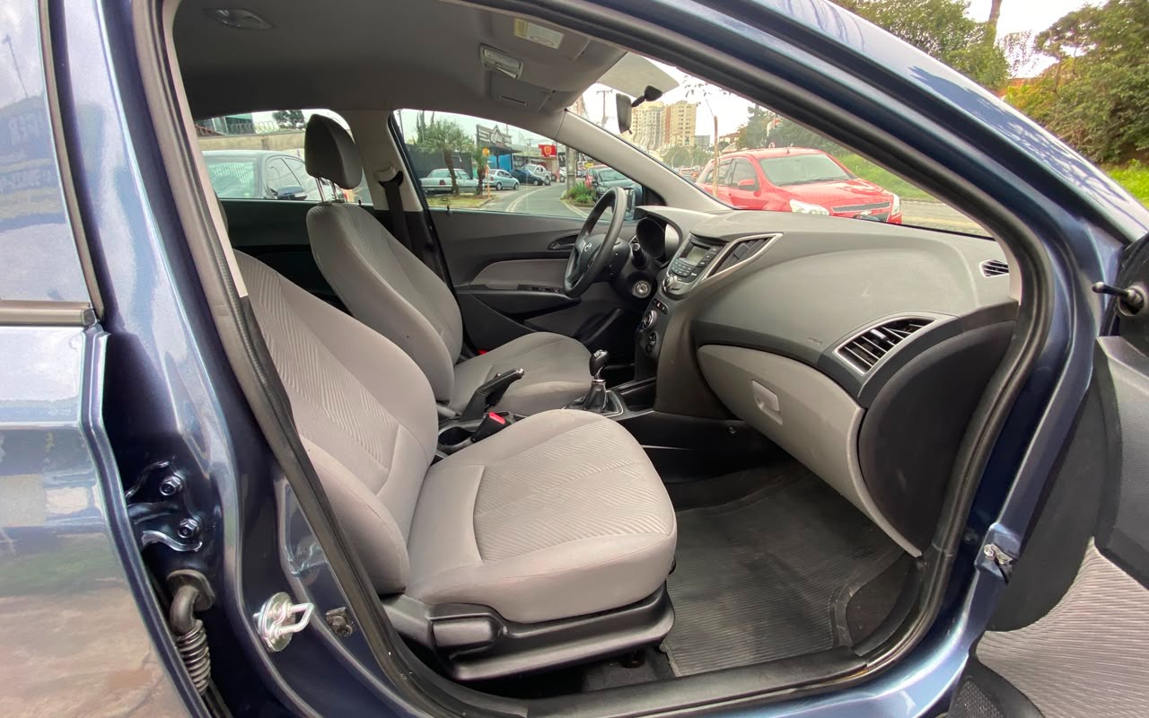 imagem-https://www.socarrao.com.br/sc-vehicle-images-prod/3521363/1788011672023-OS5qcGVn.jpeg