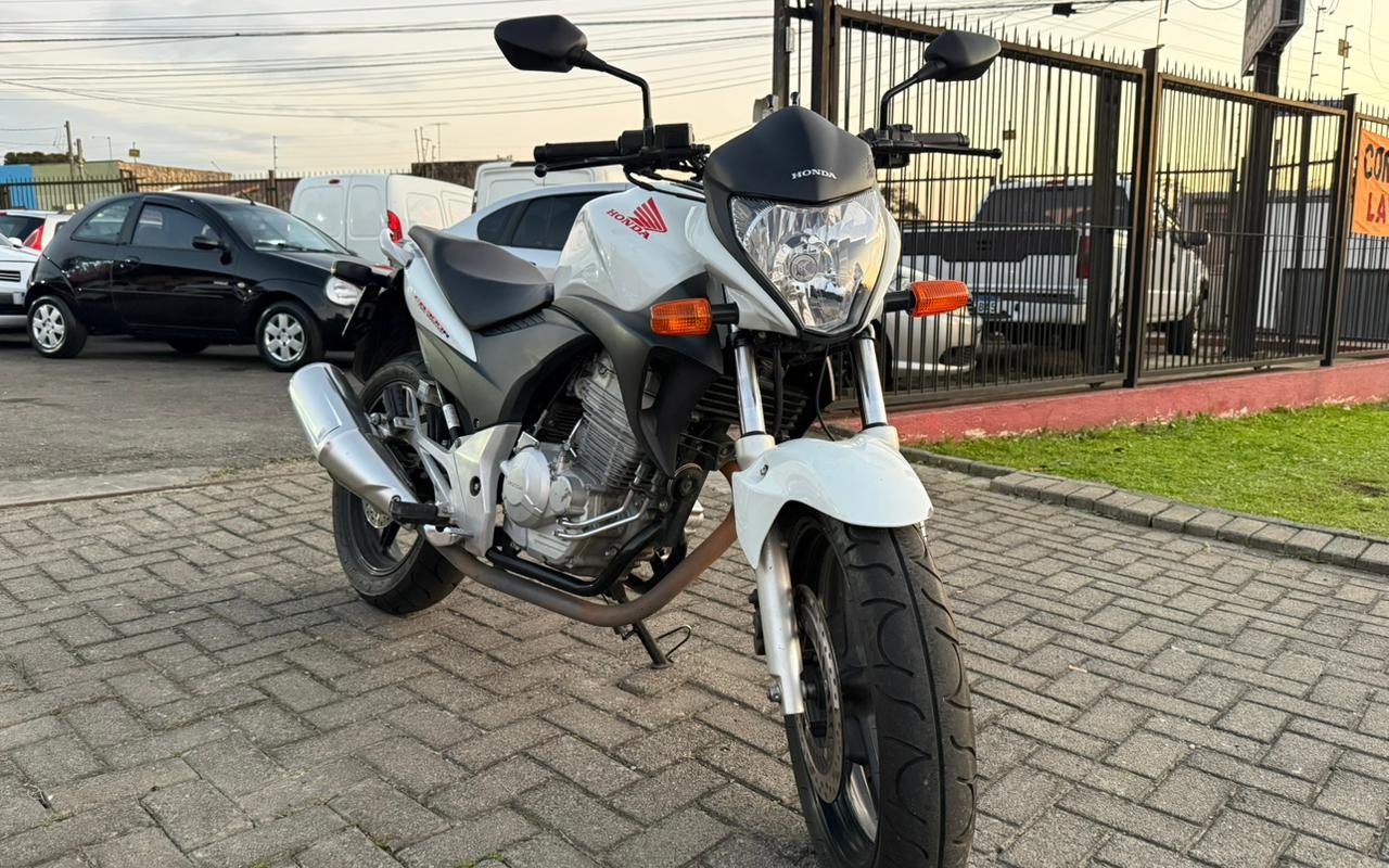 Honda CB 300R/ 300R FLEX 2012 Branco — foto 1 de 3
