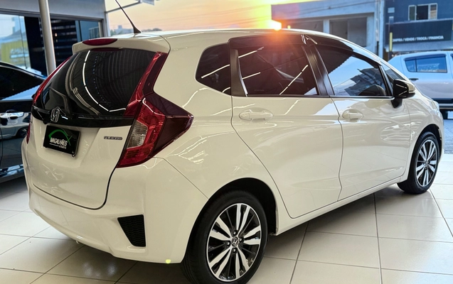 imagem-https://www.socarrao.com.br/sc-vehicle-images-prod/3521380/1789414035622-615c3ebbb20947fd99c5638c9aa88d05_1788009140613.jpg