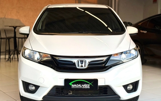 imagem-https://www.socarrao.com.br/sc-vehicle-images-prod/3521380/1789414035632-8be6161241224b5a9bd1e8465770b557_1788009140636.jpg