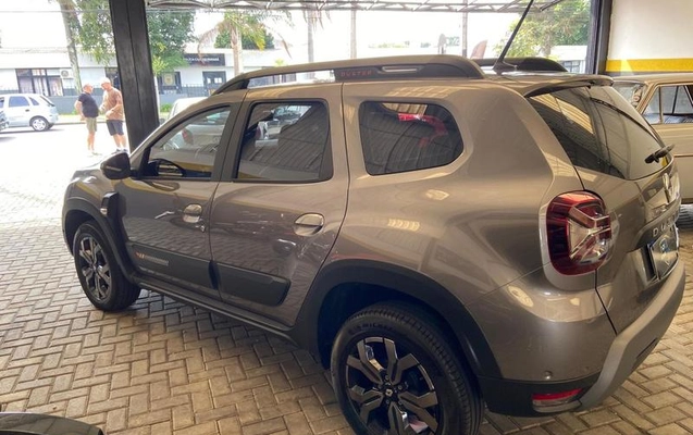 imagem-https://www.socarrao.com.br/sc-vehicle-images-prod/3521385/1788454645204-8430066_5_B_e06877d7cc.jpeg