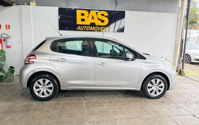 imagem-https://www.socarrao.com.br/sc-vehicle-images-prod/3521490/1789157788494-8405034_0_B_b787936779.jpeg