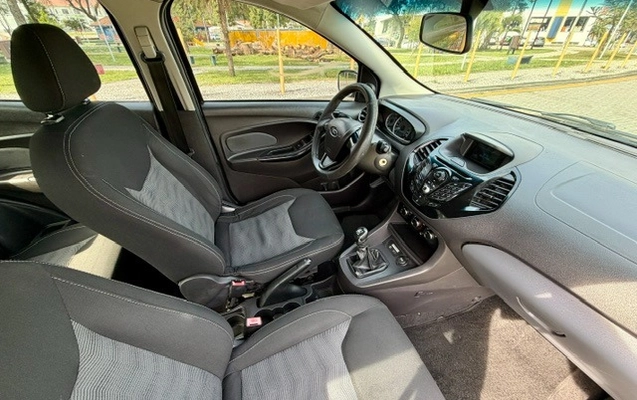 imagem-https://www.socarrao.com.br/sc-vehicle-images-prod/3521498/1789411367370-be2f863e-6958-4c6a-9803-478c35abd25e.jpg