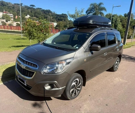 Chevrolet Spin 2014 Cinza — foto 1 de 3
