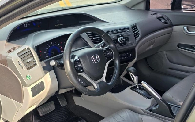 imagem-https://www.socarrao.com.br/sc-vehicle-images-prod/3521515/1788405050177-8420176_10_B_5fbe99a791.jpeg