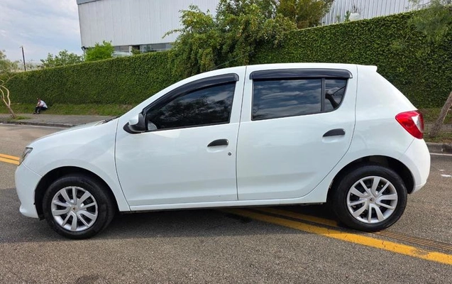 imagem-https://www.socarrao.com.br/sc-vehicle-images-prod/3521516/1788405055313-8410017_0_B_4ae537fac7.jpeg