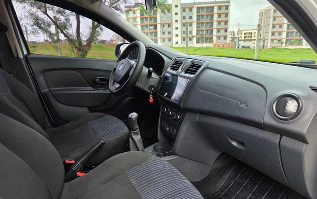 imagem-https://www.socarrao.com.br/sc-vehicle-images-prod/3521516/1788405055325-8410017_0_B_4a53a2a939.jpeg