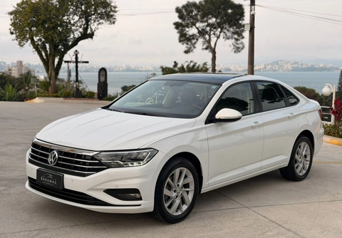 Volkswagen Jetta 2019 Branco — foto 1 de 3