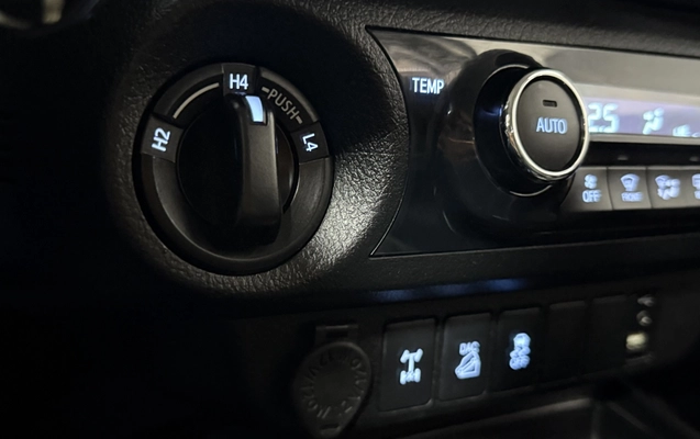 imagem-https://www.socarrao.com.br/sc-vehicle-images-prod/3521529/1788013796309-3_030656.jpg