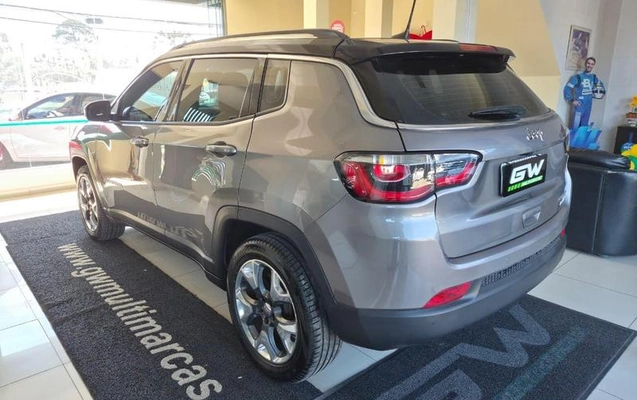 imagem-https://www.socarrao.com.br/sc-vehicle-images-prod/3521540/1789060568325-8421483_12_B_d6aea95f03.jpeg