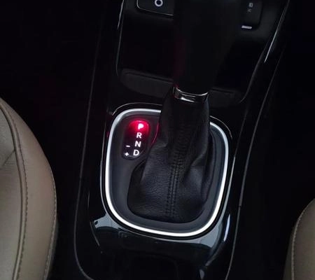 imagem-https://www.socarrao.com.br/sc-vehicle-images-prod/3521540/1789060568329-8421483_0_B_b755c9e336.jpeg
