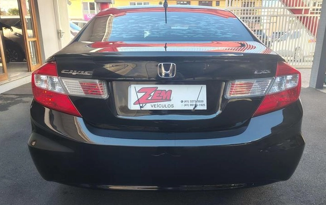 imagem-https://www.socarrao.com.br/sc-vehicle-images-prod/3521566/1788291867334-8427474_6_B_3d9a6cbb98.jpeg