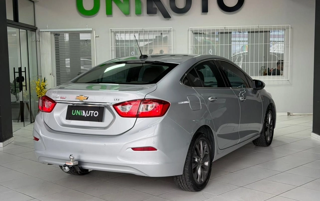 imagem-https://www.socarrao.com.br/sc-vehicle-images-prod/3521574/1788014425401-003_0b9f9bf4db68664dcf95659c44b3feef.jpeg