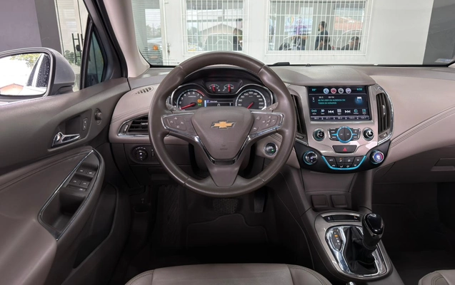 imagem-https://www.socarrao.com.br/sc-vehicle-images-prod/3521574/1788014425413-003_16ca979dccb70d2ed27678cdc7026b4b.jpeg