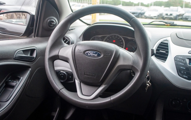 imagem-https://www.socarrao.com.br/sc-vehicle-images-prod/3521588/1788014850310-da8a6011ab234686be7eab5dd11bfd56_1788014599138.jpg