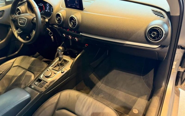 imagem-https://www.socarrao.com.br/sc-vehicle-images-prod/3521589/1788875389891-8430682_14_B_33f3c17b9a.jpeg