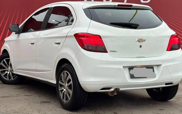 imagem-https://www.socarrao.com.br/sc-vehicle-images-prod/3521602/1788015271766-8429943_4_B_fbbeda33bd.jpeg