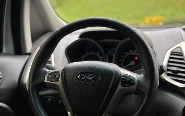 imagem-https://www.socarrao.com.br/sc-vehicle-images-prod/3521605/1788015317205-003_6dbef1713a311a03199fa2e15248eb8a.jpeg