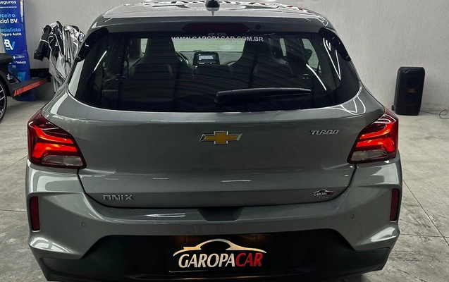 imagem-https://www.socarrao.com.br/sc-vehicle-images-prod/3521618/1788015615185-2ef24e5a4f0b4faf8378ec651ac93314_1788015563332.jpg
