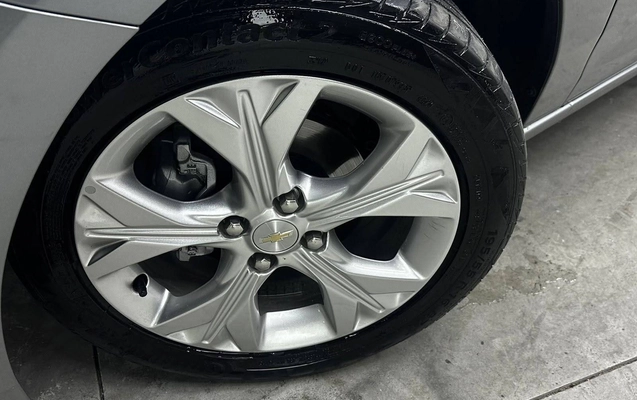 imagem-https://www.socarrao.com.br/sc-vehicle-images-prod/3521618/1788015615196-fd8da49d0a9a4511a8bbbad103bc3cc8_1788015563379.jpg