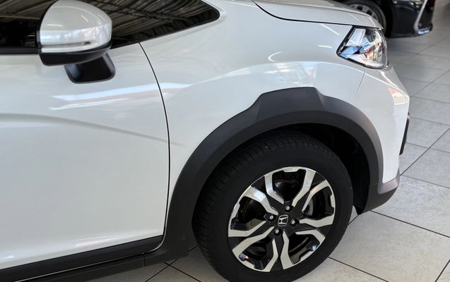 imagem-https://www.socarrao.com.br/sc-vehicle-images-prod/3521666/1788456764493-6gA0BoGp7ahK4xVKSD7XXY6YNvZVvkzv.jpg