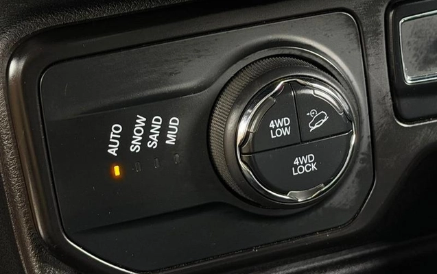 imagem-https://www.socarrao.com.br/sc-vehicle-images-prod/3521670/1788016408688-8408633_1_B_a10609e381.jpeg