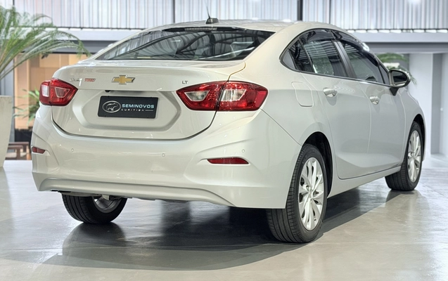 imagem-https://www.socarrao.com.br/sc-vehicle-images-prod/3521671/1788016427492-7_122615.jpg