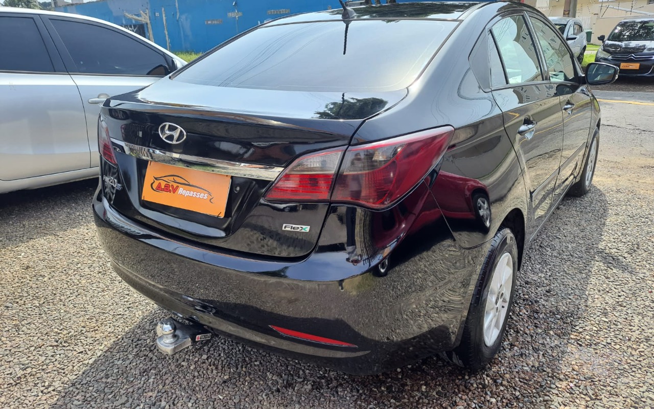 imagem-https://www.socarrao.com.br/sc-vehicle-images-prod/3521673/1788016557518-V2hhdHNBcHAgSW1hZ2UgMjAyNi0wOC0yOSBhdCAxMi4wMy4xMiAoMykuanBlZw.jpeg