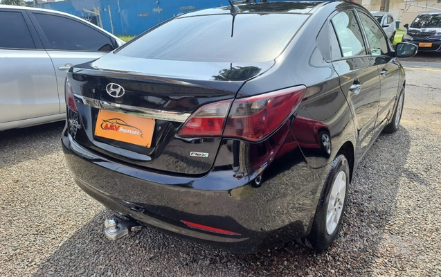 imagem-https://www.socarrao.com.br/sc-vehicle-images-prod/3521673/1788016557518-V2hhdHNBcHAgSW1hZ2UgMjAyNi0wOC0yOSBhdCAxMi4wMy4xMiAoMykuanBlZw.jpeg