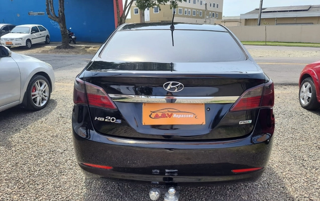 imagem-https://www.socarrao.com.br/sc-vehicle-images-prod/3521673/1788016557851-V2hhdHNBcHAgSW1hZ2UgMjAyNi0wOC0yOSBhdCAxMi4wMy4xNC5qcGVn.jpeg