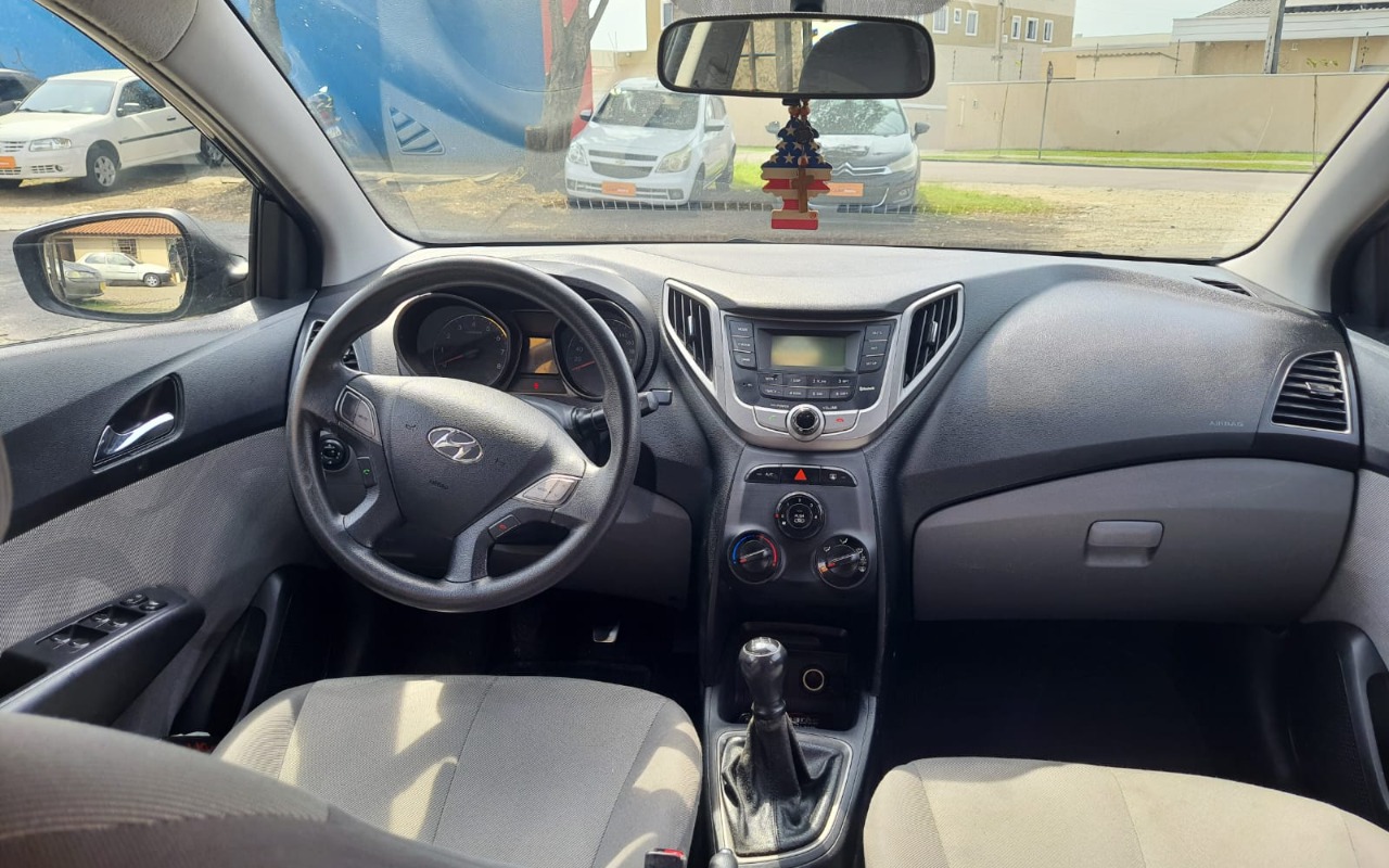imagem-https://www.socarrao.com.br/sc-vehicle-images-prod/3521673/1788016557941-V2hhdHNBcHAgSW1hZ2UgMjAyNi0wOC0yOSBhdCAxMi4wMy4xMCAoMSkuanBlZw.jpeg