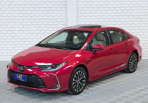 Toyota Corolla 2024 Vermelho — foto 1 de 3