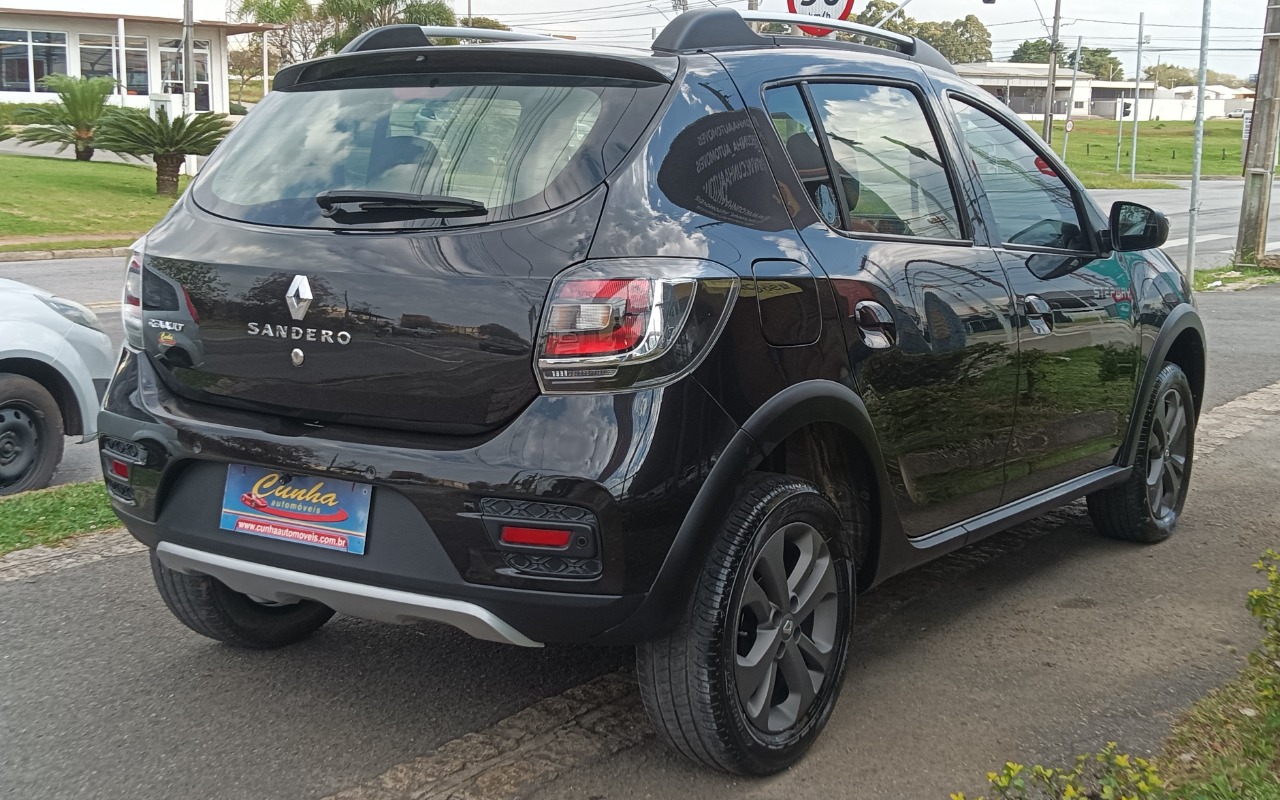 imagem-https://www.socarrao.com.br/sc-vehicle-images-prod/3521698/1788017671192-SU1HXzIwMjYwODI4XzE1NTIzMn4yLmpwZw.jpg