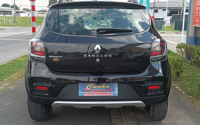 imagem-https://www.socarrao.com.br/sc-vehicle-images-prod/3521698/1788017671326-SU1HXzIwMjYwODI4XzE1NTgyNH4zLmpwZw.jpg
